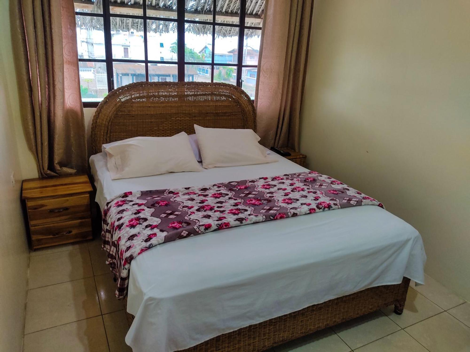 Hostal Poseidon بويرتو كايو المظهر الخارجي الصورة