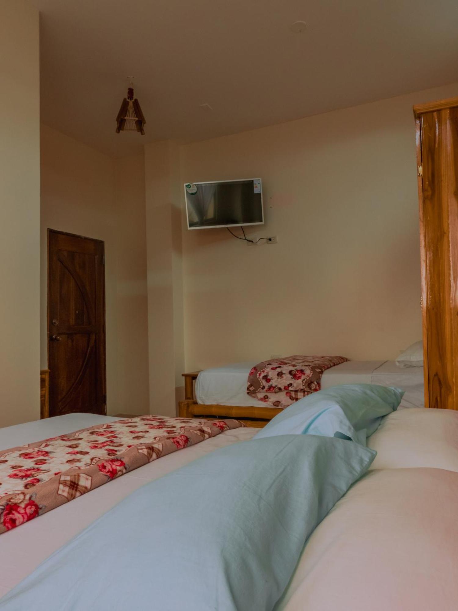 Hostal Poseidon بويرتو كايو المظهر الخارجي الصورة