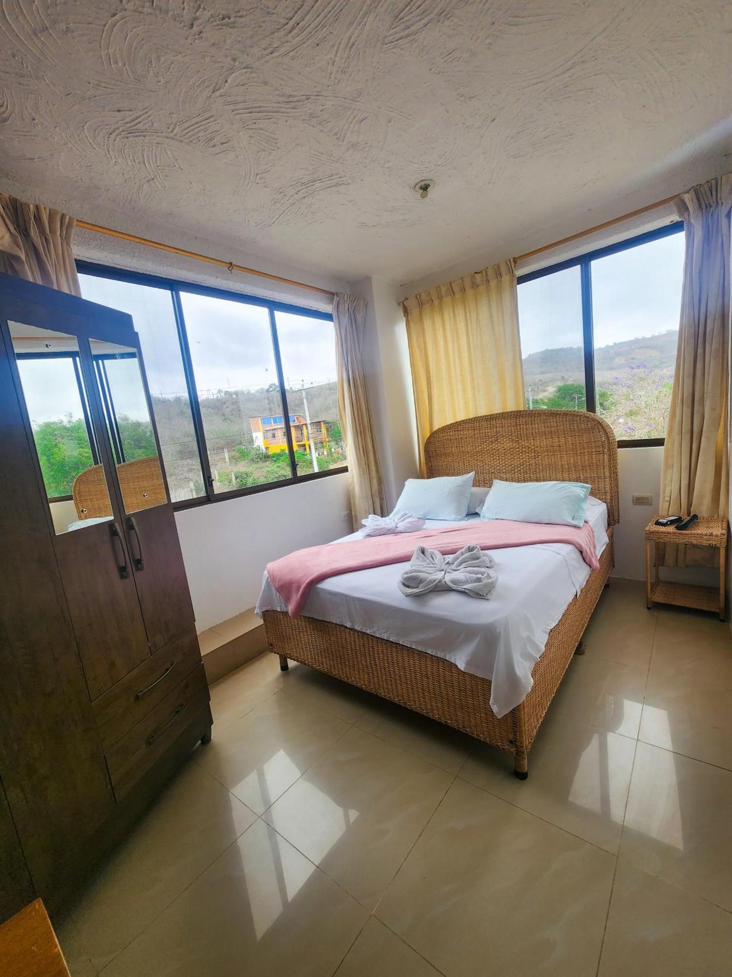 Hostal Poseidon بويرتو كايو المظهر الخارجي الصورة