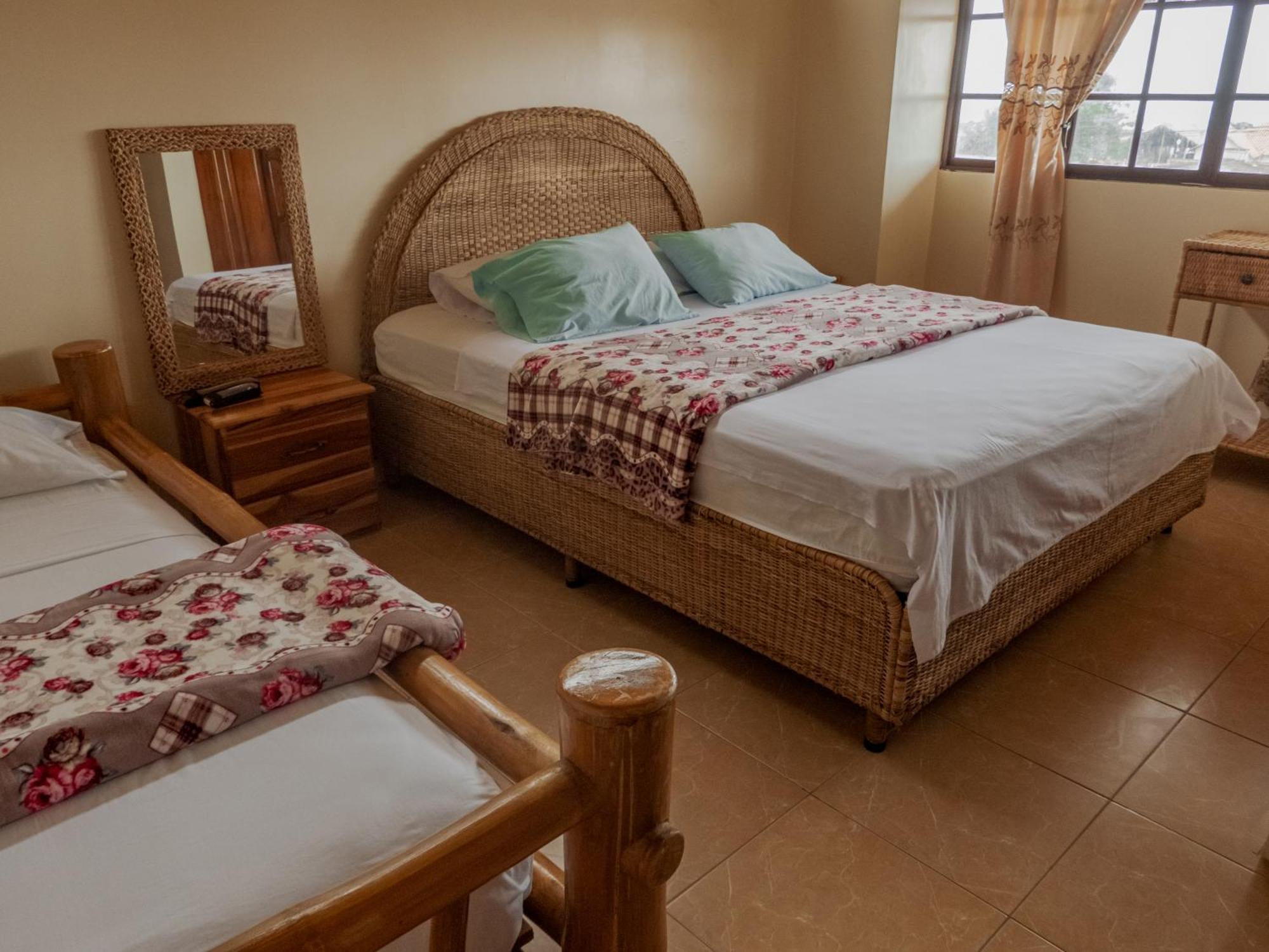 Hostal Poseidon بويرتو كايو المظهر الخارجي الصورة